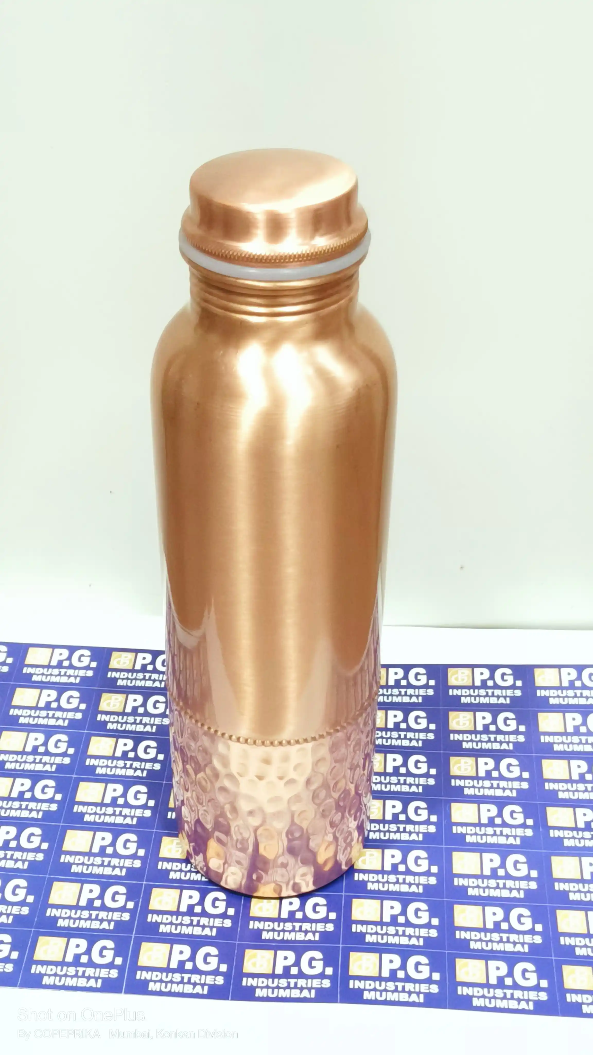 Copper bottle with half hammered lacquer coated Matt finish